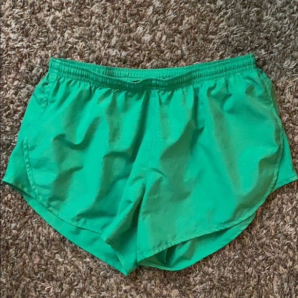 Nike running shorts - Picture 1 of 3